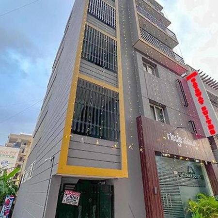 Fabhotel Gateway Suites Bangalore Exterior photo